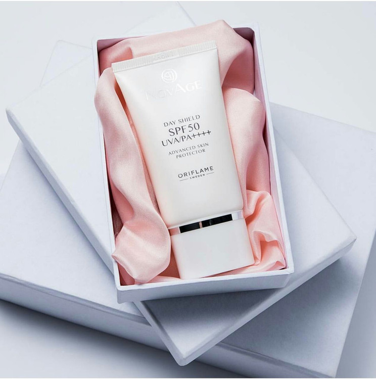 ضدآفتاب بی رنگ