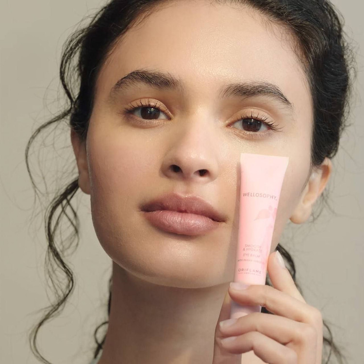 کرم دور چشم