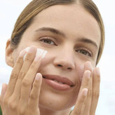 ضدآفتاب اپتیمالز SPF50 اوریفلیم مناسب پوست حساس