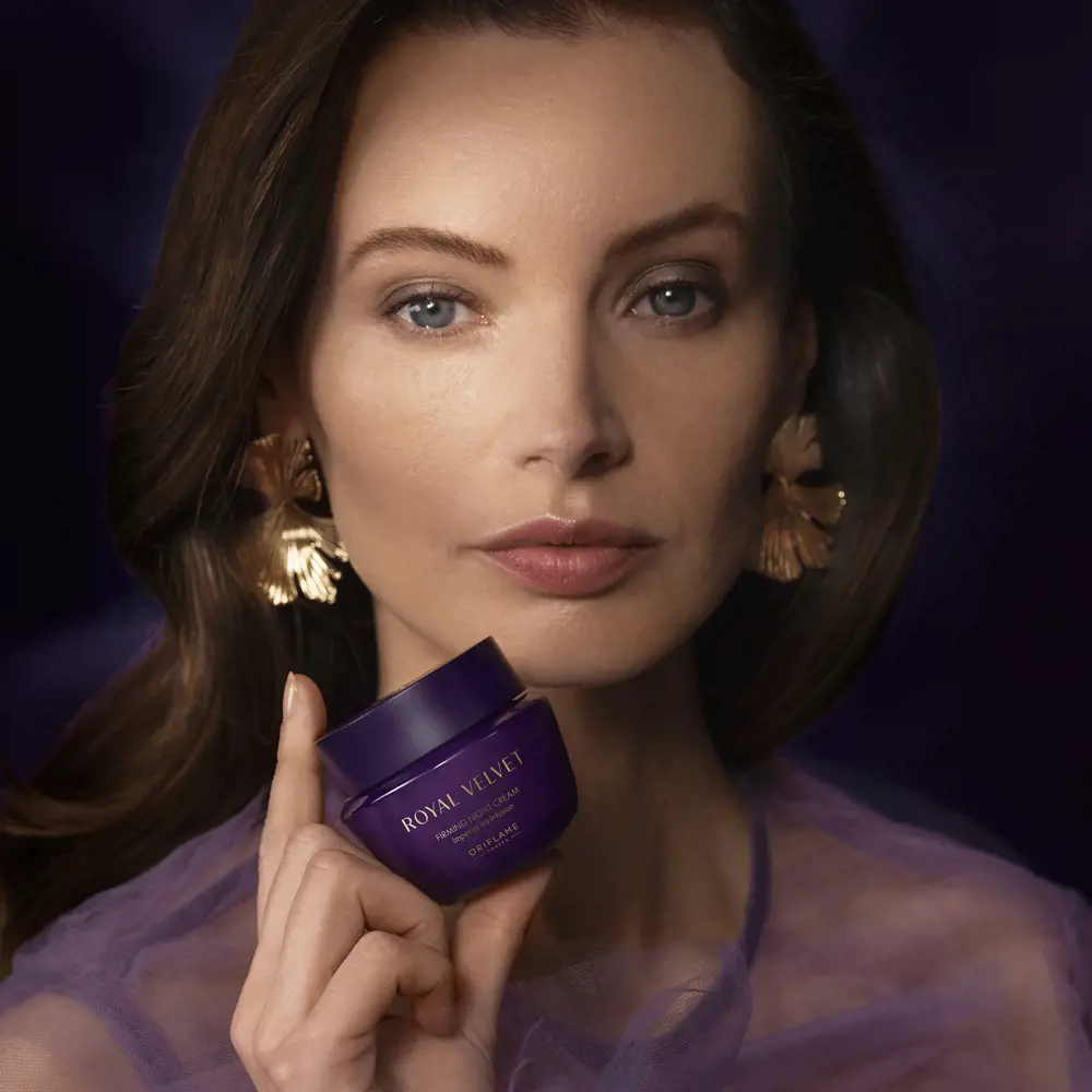 کرم شب رویال ولوت